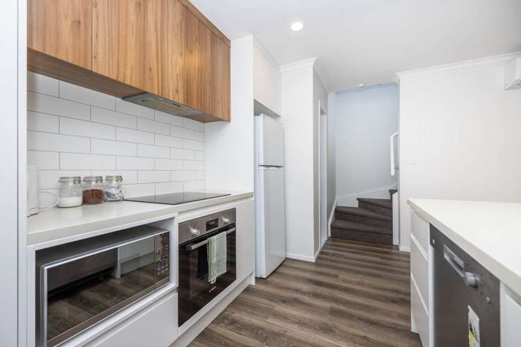 6/10 Palmerston Street Hamilton Central_4