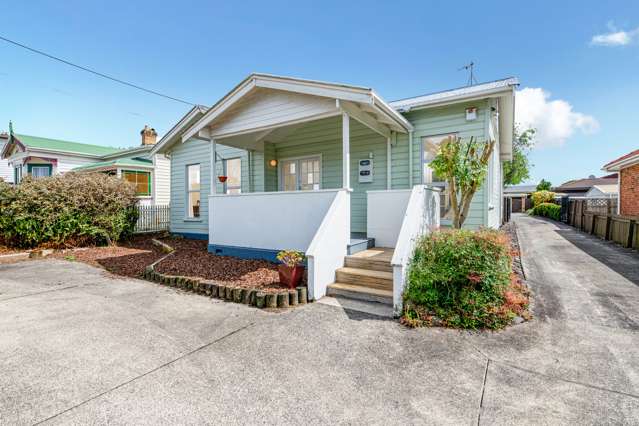 71 Hutchinson Avenue New Lynn_1