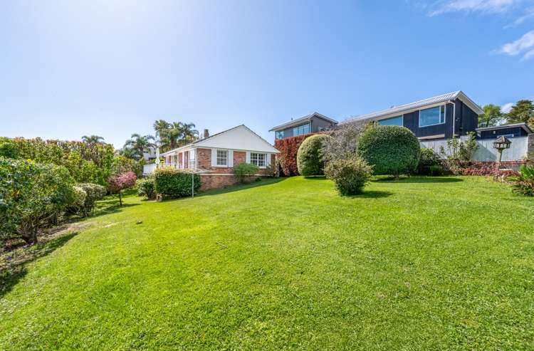 8 Pleasant Place Mellons Bay_31