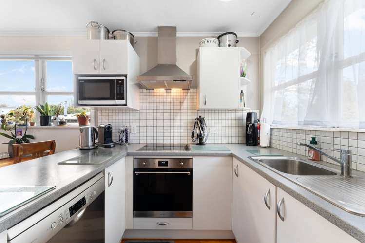 7 Bayside Avenue Te Atatu Peninsula_5