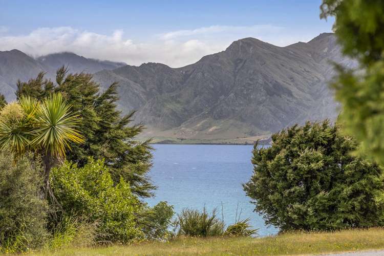 28 Flora Dora Parade Lake Hawea_1