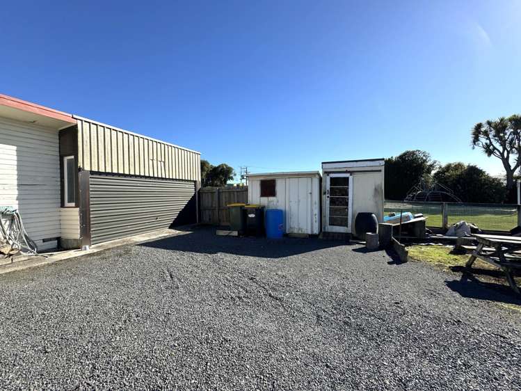 8 Kowhai Street Kaka Point_21