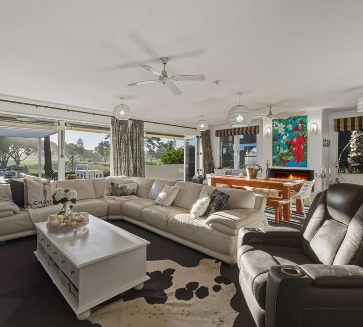 198 Oceanbeach Road Mt Maunganui_11