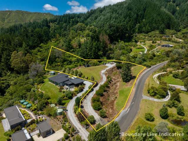 A LIGAR BAY LIFESTYLE SECTION