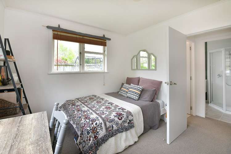 136 Awaroa Road Helensville_12