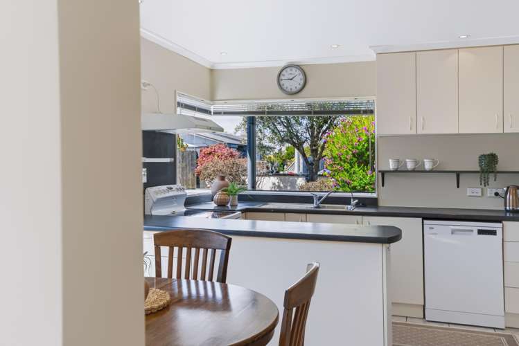 11a Te Kupe Road Paraparaumu Beach_9