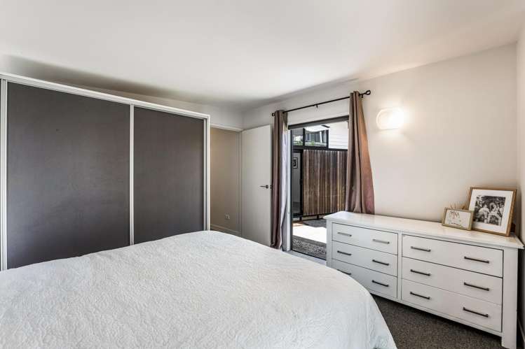 8 Station Street Hobsonville_15