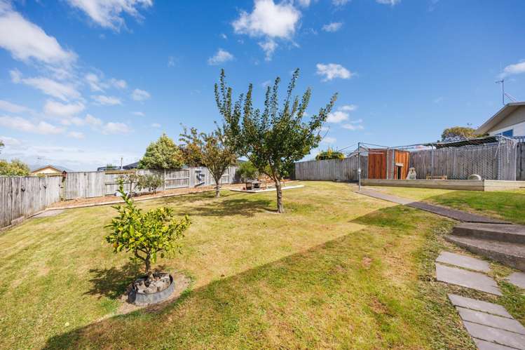10 Heatherlea Heights Feilding_16