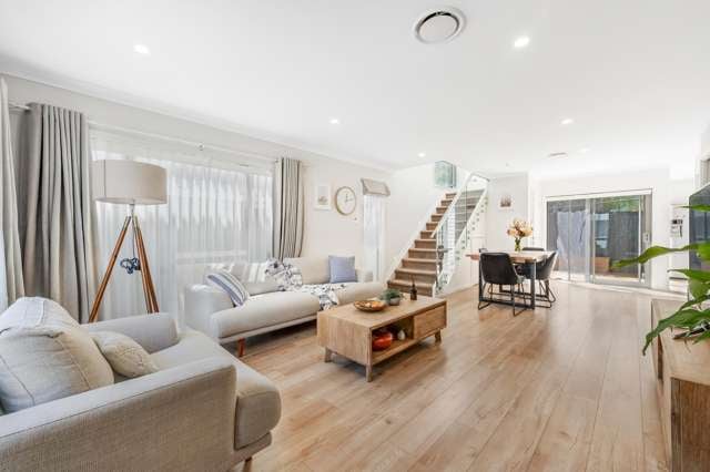4 Waihanga Way Bucklands Beach_1