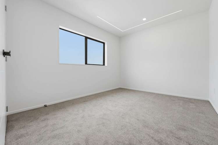 Unit 7/85 Otuwairoa Esplanade Papakura_9