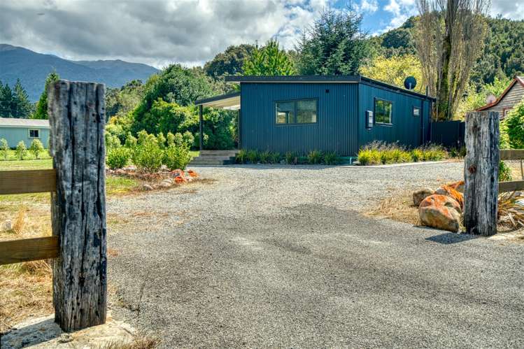 26 Hilton Street Blackball_1