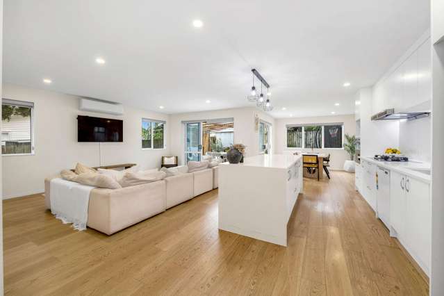 4A Pauline Place Bucklands Beach_4