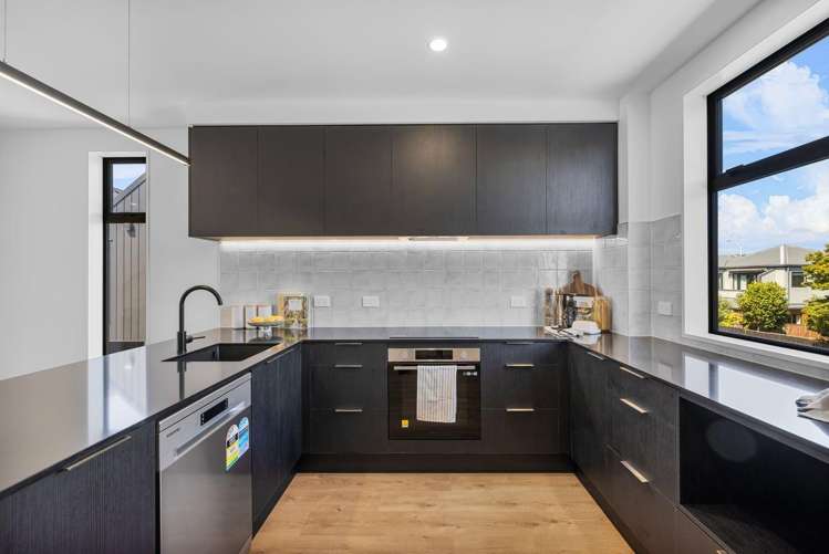 2/11 Donald Place St. Albans_7