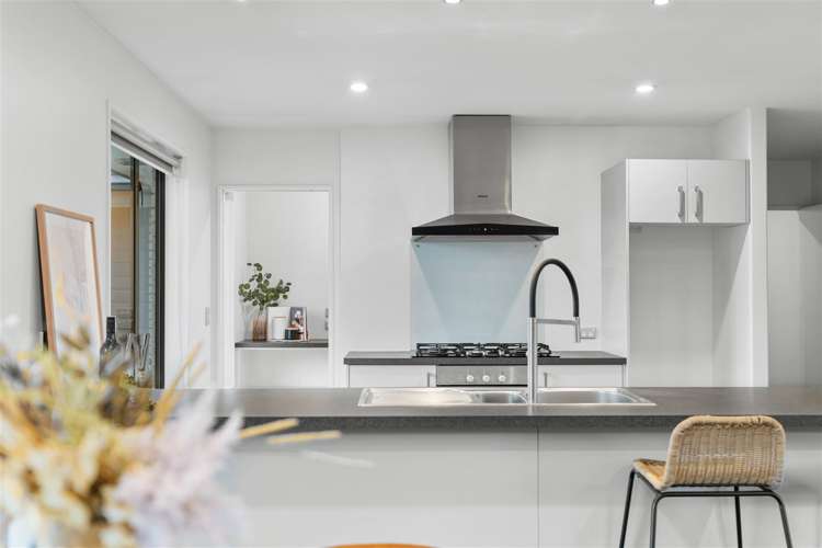 43 Mariposa Crescent Aidanfield_5