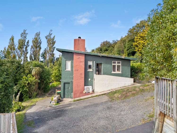 54,54A&54B Earls Road_0