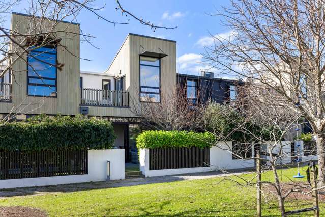 Willis Bond – perfect parkside living