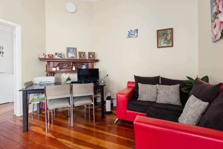 2/6 Fifth Avenue Mount Albert_8