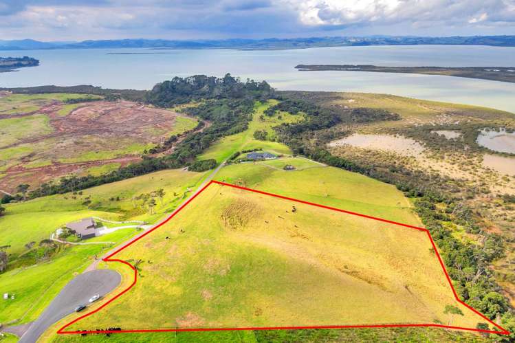 143d Tuparekura Road South Head_1