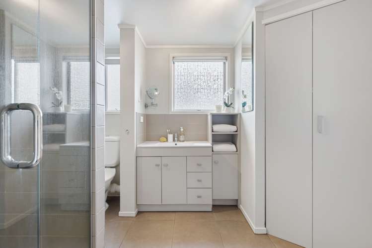 9/5 Curran Street Herne Bay_11