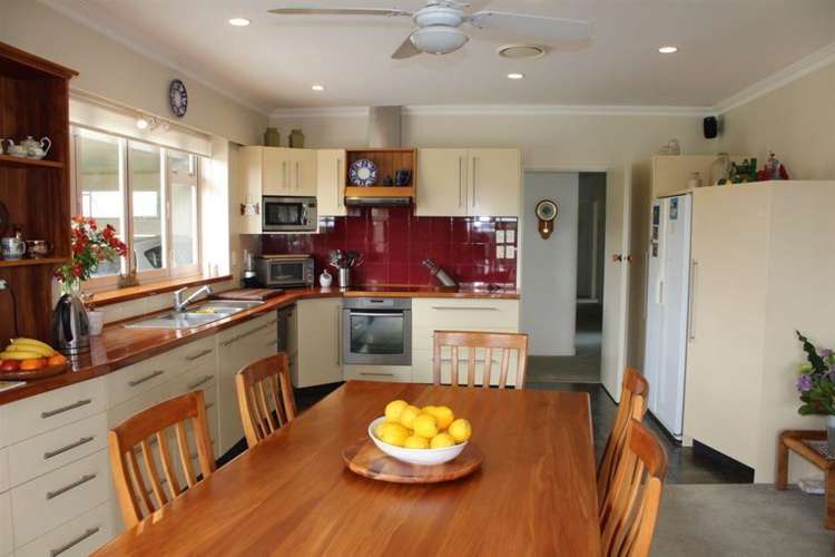92 Forest Lakes Road Otaki_6