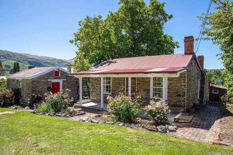 4134 Roxburgh-Ettrick Road, in Roxburgh central otago