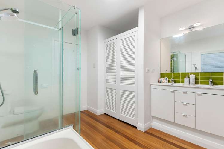 56 Sylvan Valley Avenue Titirangi_18