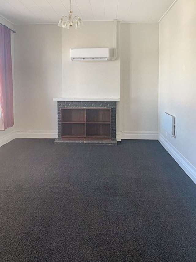 12 High Street Bulls_3