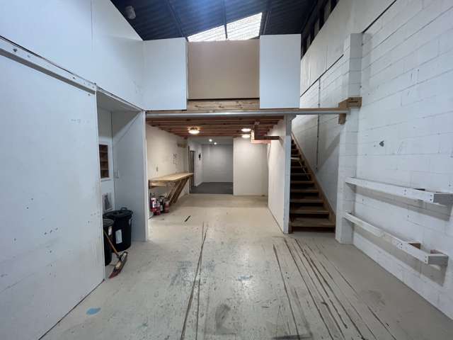 B/16 Parity Place Wairau Valley_2