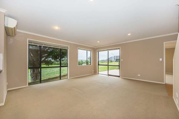 17 Lagoon View Gulf Harbour_5