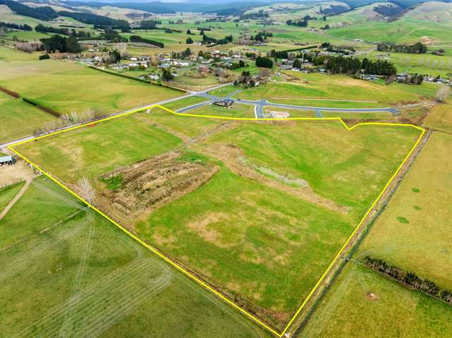 21 Back Road Milton_1