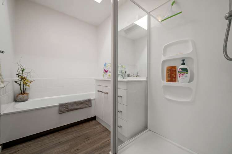 1/7 Glenys Place Broomfield_11