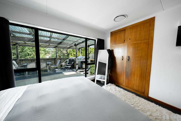 61 Half Mile Road Tuatapere_11