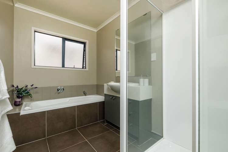 92 Fields Parade Oteha_7