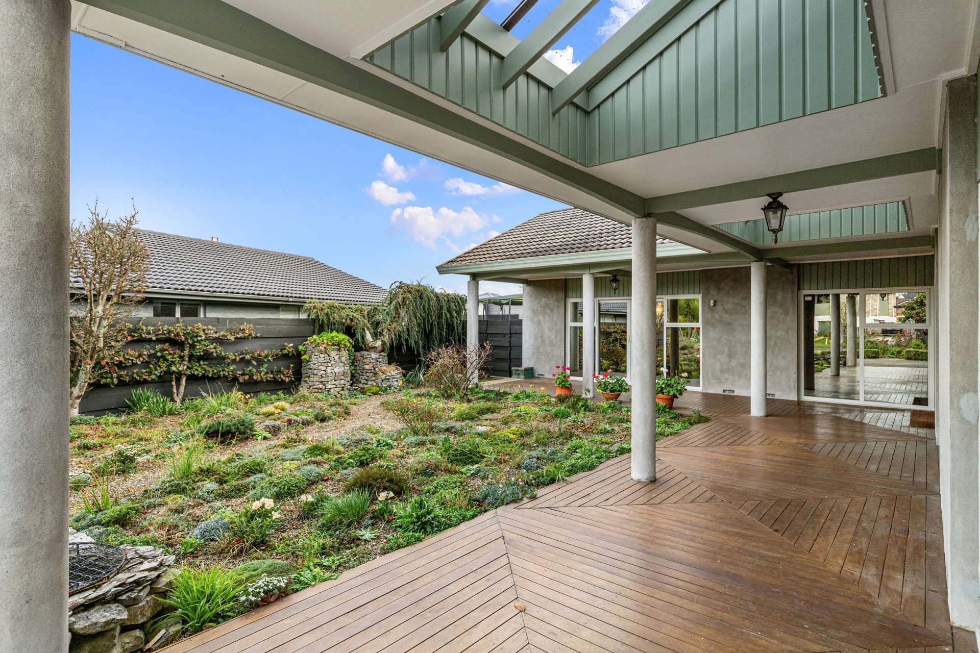 9 Upham Place Chedworth Hamilton City Houses for Sale One Roof