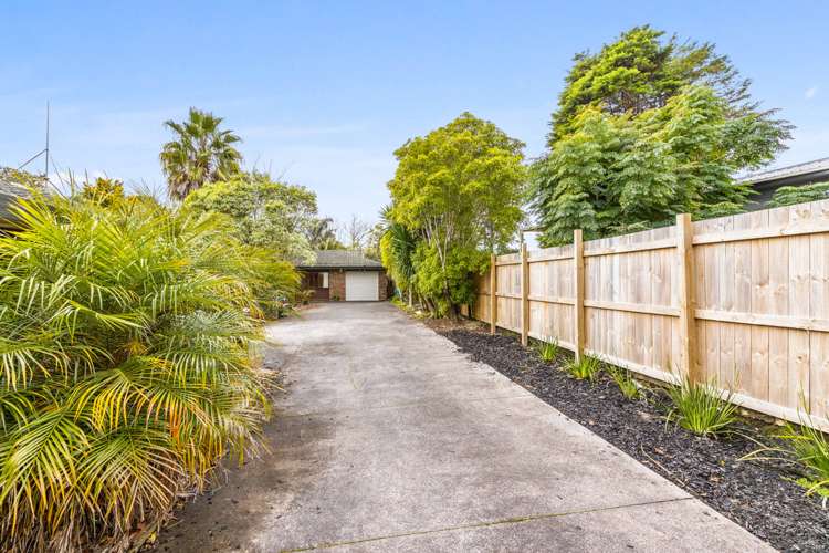 2/3 Kaurilands Road Titirangi_15