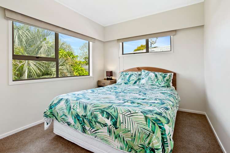 10 Shetland Street Glen Eden_14