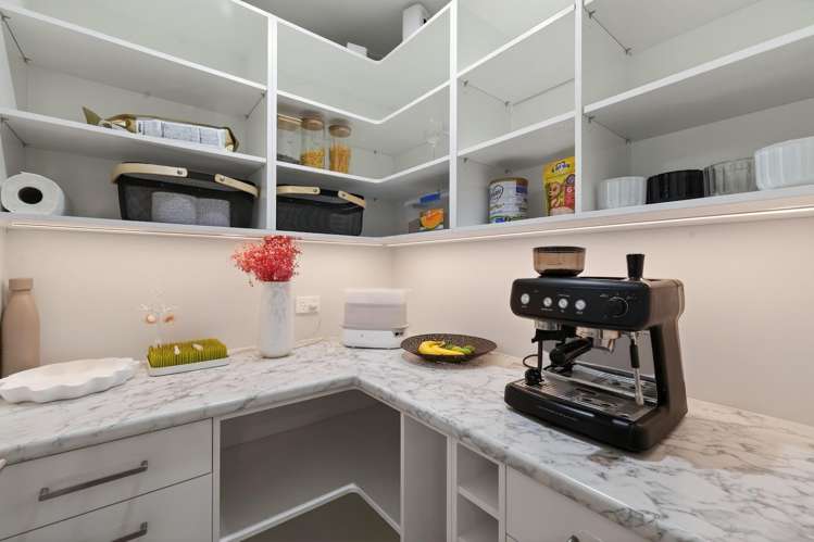 5A Simmonds Grove Greerton_12