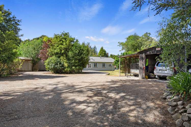 8 Foxhill Cemetery Road Wakefield_15