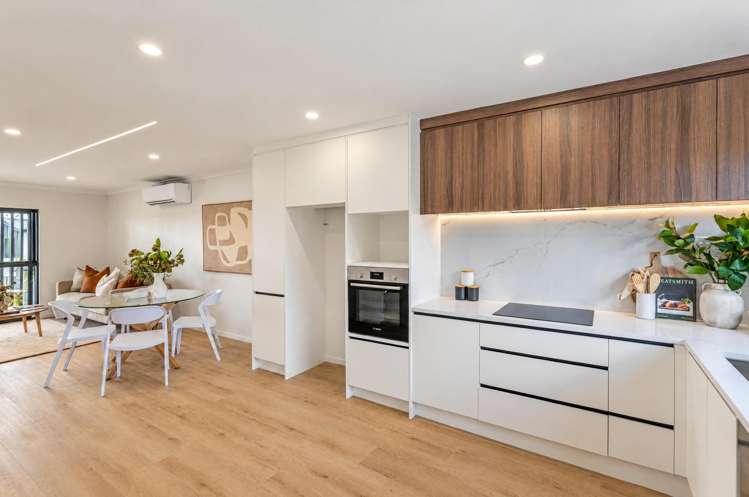 4/92 Freeland Avenue Mount Roskill_2