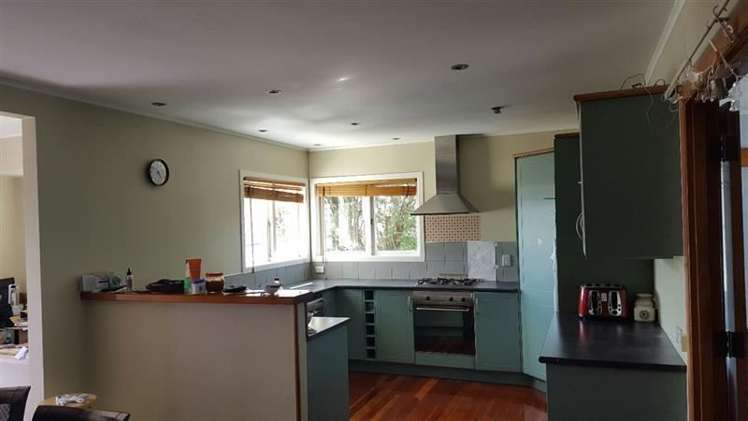 5 Mackenzie Street Te Atatu South_18