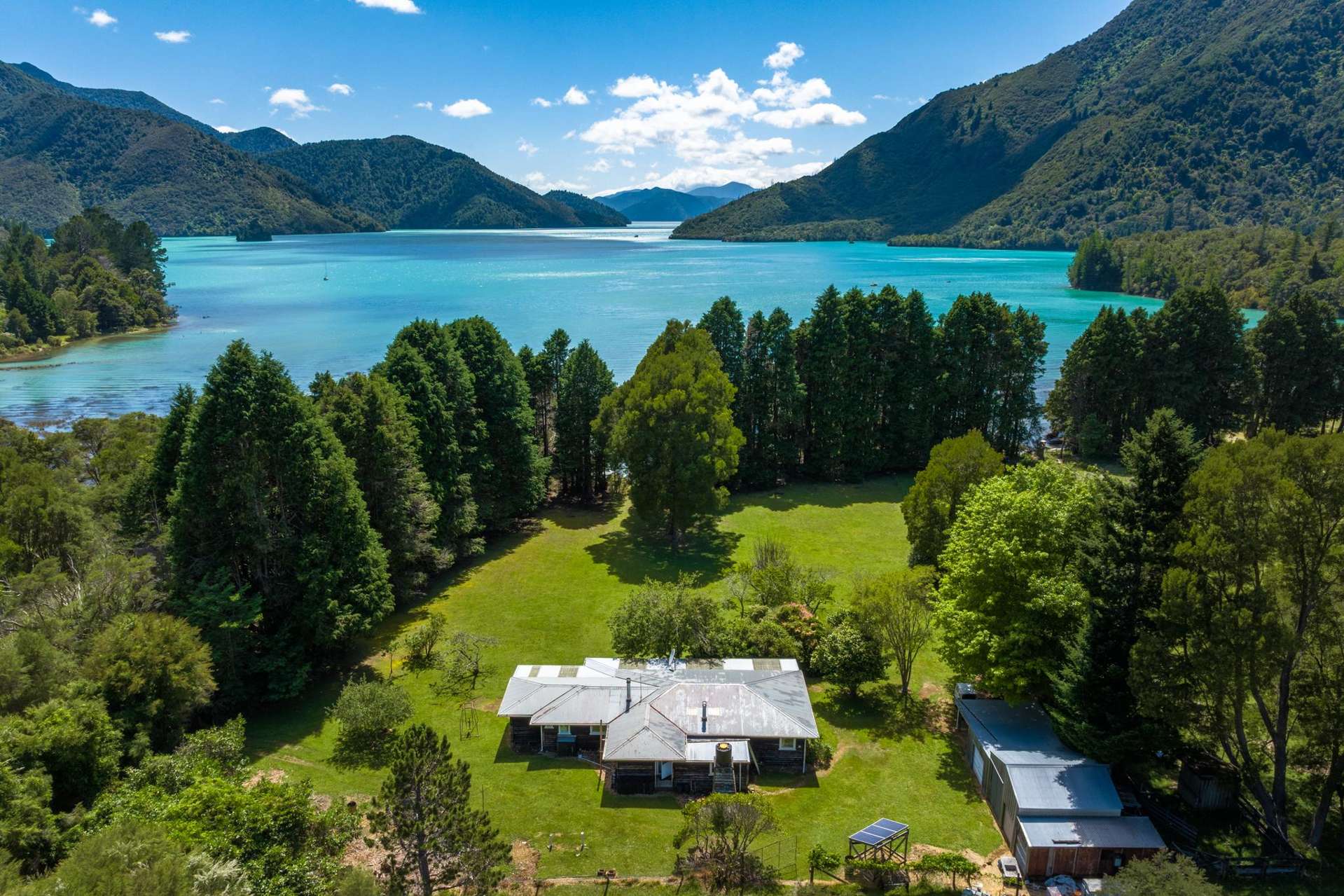 1 Nydia Bay Pelorus Sound_0