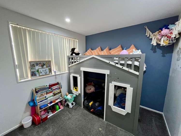 57 Woodbank Drive Glen Eden_10