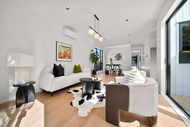 34B Ian Sage Avenue_0