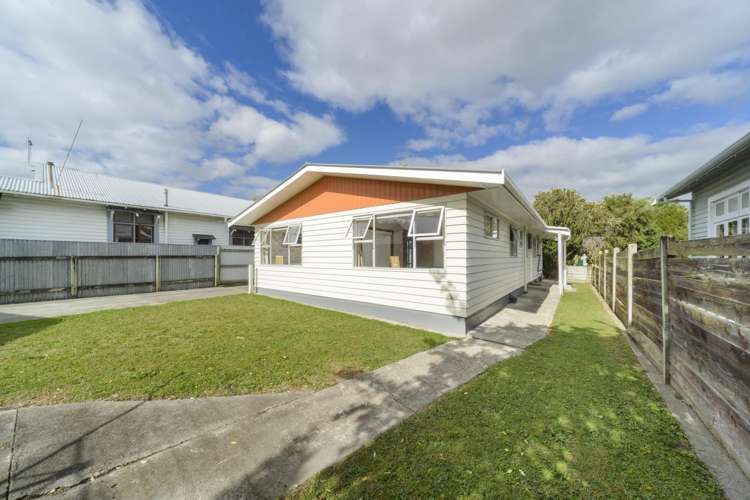 20 Matipo Street Takaro_15