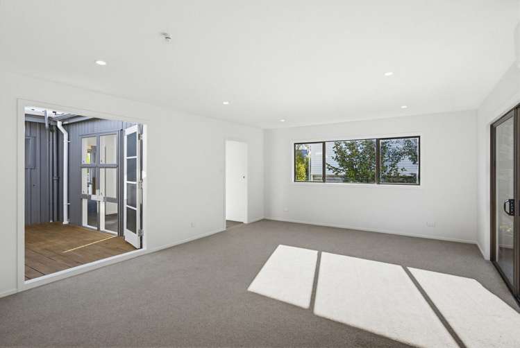 1 Matuhi Street Waikanae_9