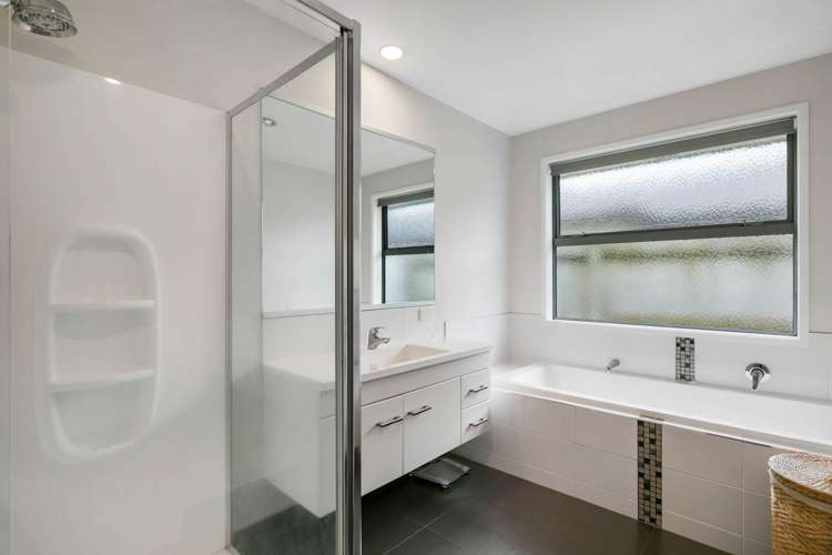 57 Sunningdale Street Wattle Downs_22