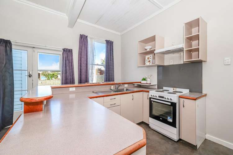 189 Macandrew Road South Dunedin_11