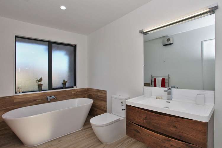 4 Milano Lane Wigram_16