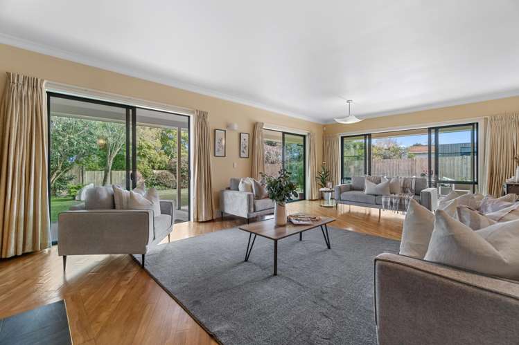 137 Grey Street Hamilton East_2