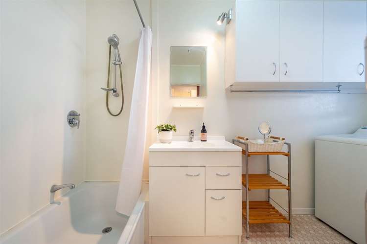 2/16 Willerton Avenue New Lynn_7